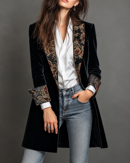 Lynne™ | Elegant Blazer with Baroque Print