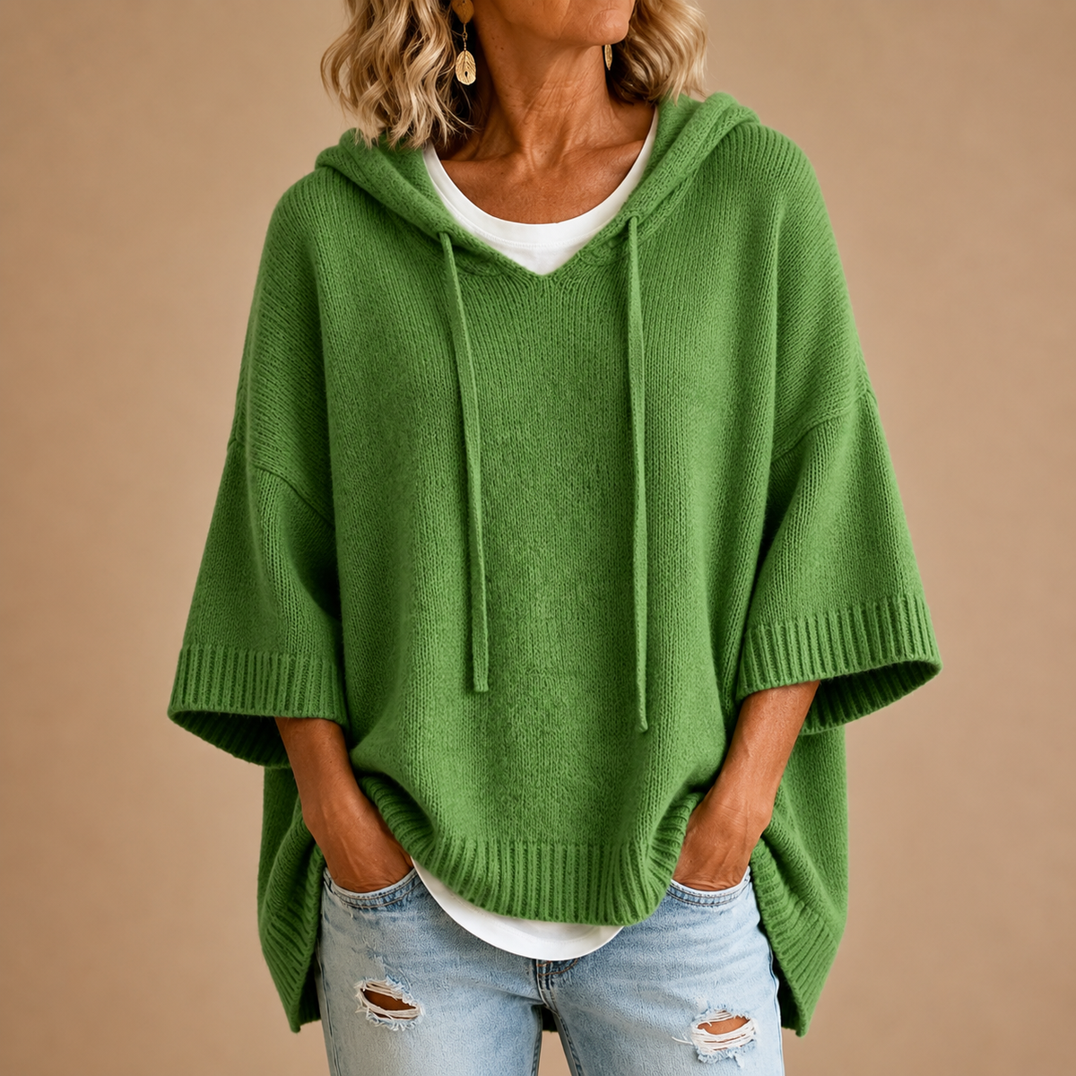 Susan™ | Comfortable Knitted Poncho with Hood 5