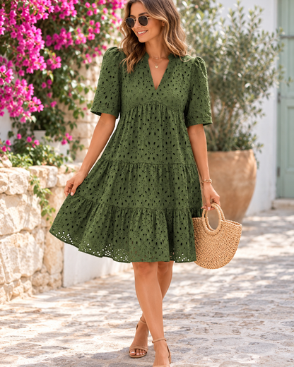 Joséphine™ | Tummy-Flattering Lace Midi Dress